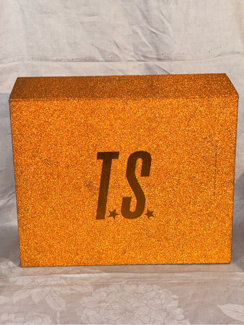 Taylor Swift Gold Glitter T.S Box LOASG